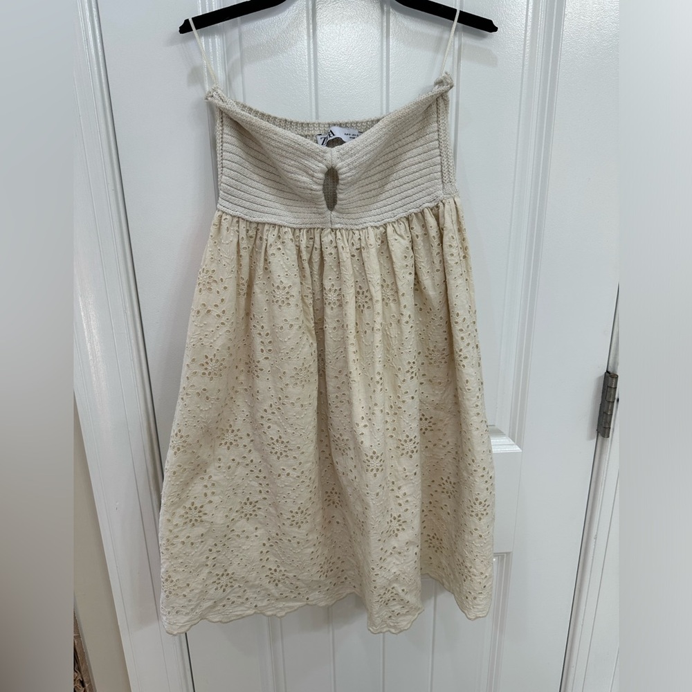 Beautiful spring/summer dress.